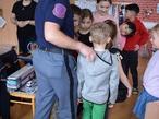 únor 3 policista ve škole (1)